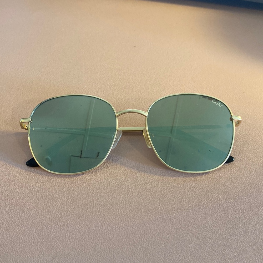 Quay Jezabell Sunglasses